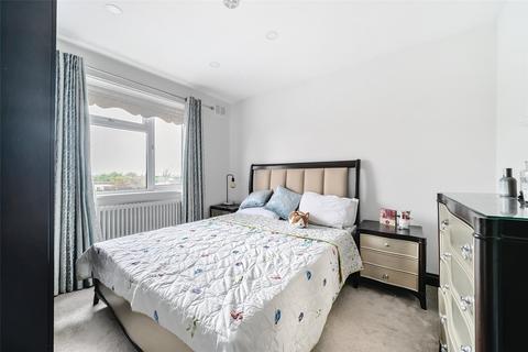 111 Clockhouse Lane, Romford, RM5 3QS