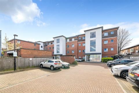 2 bedroom apartment for sale, Riverside Close, Romford RM1