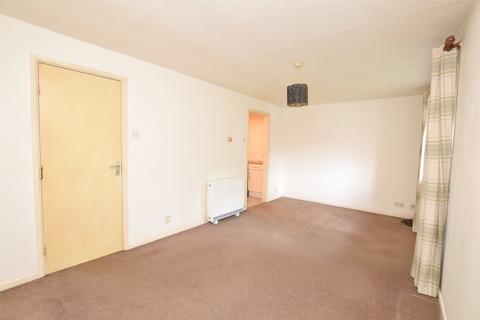 4 Rushdon Close, Romford, RM1 2RE