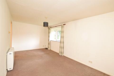 4 Rushdon Close, Romford, RM1 2RE
