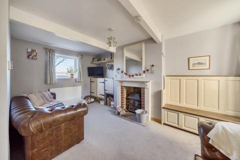 3 Barnfield Terrace, Nailsworth, Stroud, GL6 0EN