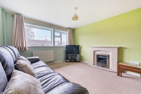 2 bedroom bungalow for sale, Cainscross, Stroud GL5