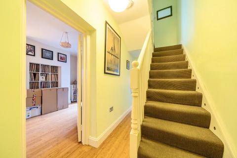 1 bedroom apartment for sale, Millbrook Road, London SW9