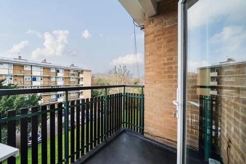 Flat 21, Duncombe House Windlesham Grove, London, SW19 6AJ