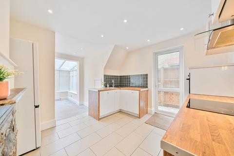 2 bedroom apartment for sale, London, London SW18