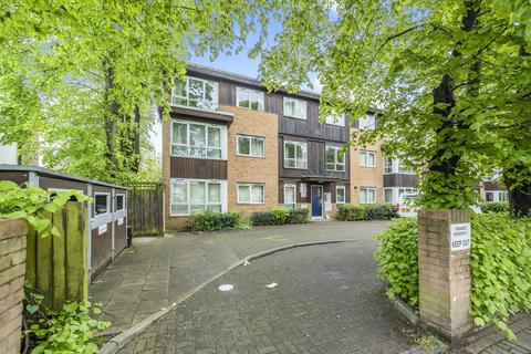 2 bedroom property for sale, Merton Road, London SW18