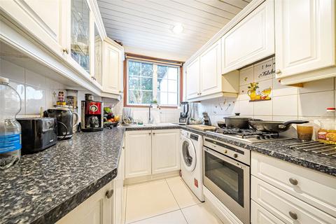 3 bedroom terraced house for sale, Donnybrook Road, London SW16