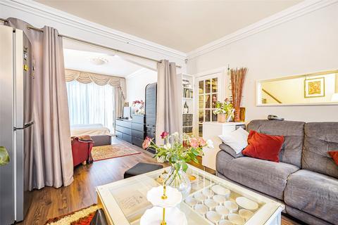 3 bedroom terraced house for sale, Donnybrook Road, London SW16