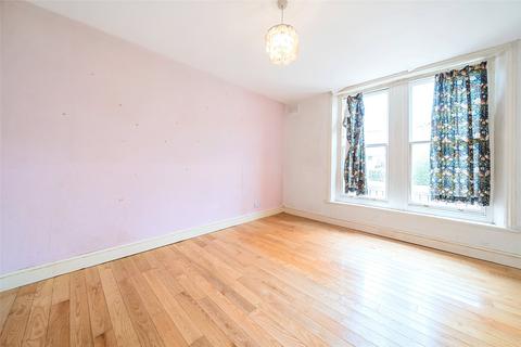 3 bedroom apartment for sale, Hopton Road, London SW16