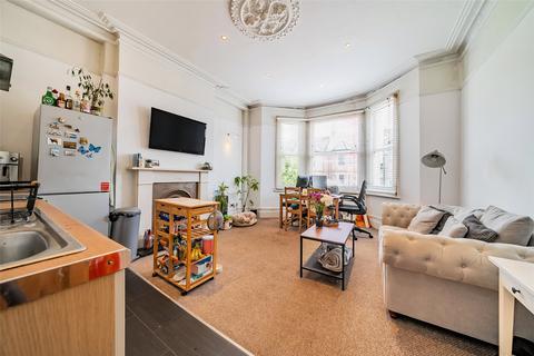 2 bedroom apartment for sale, Gleneagle Road, London SW16