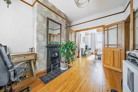37 Raymend Road, Bristol, BS3 4QR