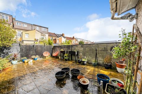 37 Raymend Road, Bristol, BS3 4QR