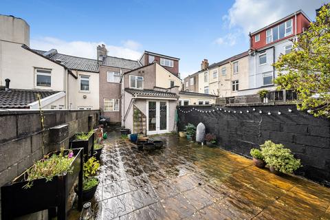 37 Raymend Road, Bristol, BS3 4QR