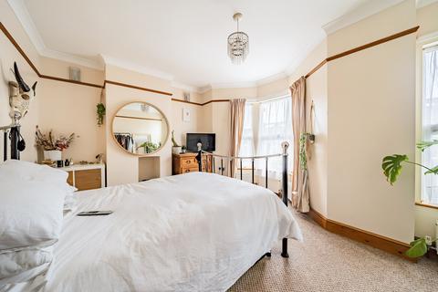37 Raymend Road, Bristol, BS3 4QR