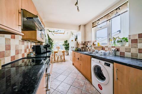 37 Raymend Road, Bristol, BS3 4QR