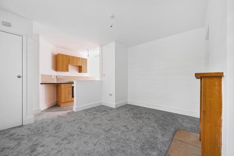 150a Lynton Road, Bristol, BS3 5LL