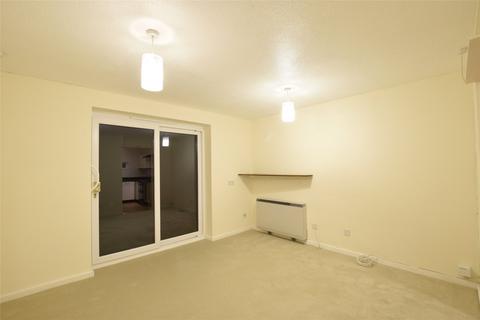 2 bedroom apartment for sale, St. Philips Court, Tunbridge Wells TN2