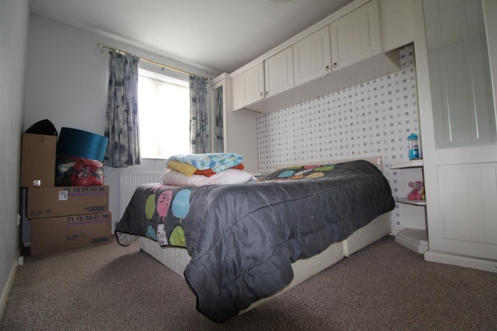 159 Clayhill bedroom