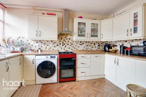 3 bedroom terraced house for sale, Gardenia Avenue, Luton