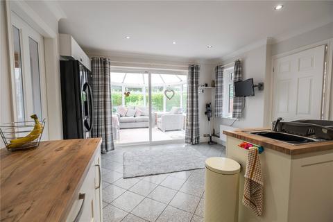 4 Chester Grange, Grimsby, DN33 2HW