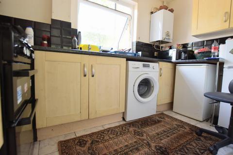 2 bedroom terraced house to rent, Bramble Avenue, Conniburrow
