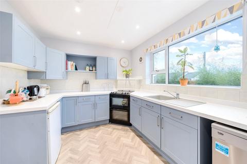 58 Down Road, Winterbourne Down, Bristol, BS36 1BZ