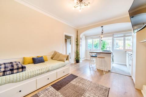 29a Carew Road, Wallington, SM6 8QQ