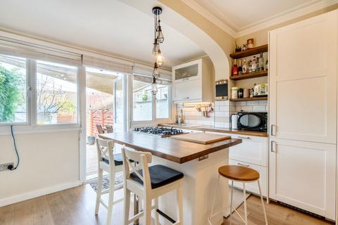 29a Carew Road, Wallington, SM6 8QQ