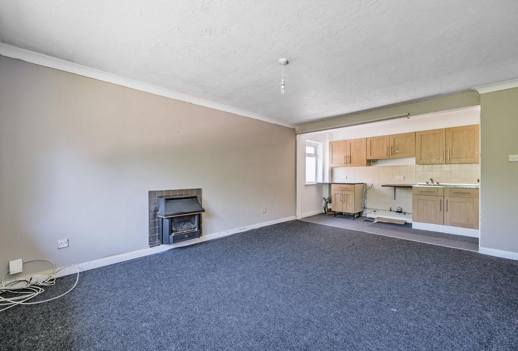 Lounge/Kitchen