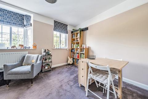 2 bedroom apartment for sale, The Broadway, Beddington CR0