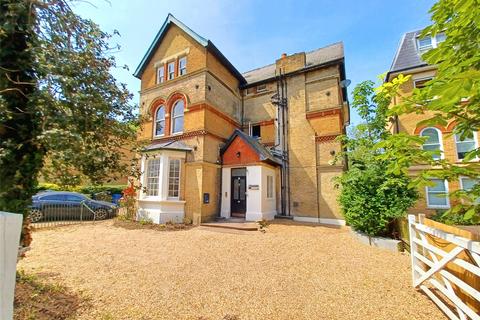 Flat 1, 13 The Avenue, Worcester Park, KT4 7EW