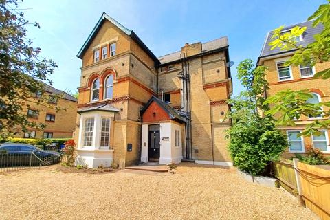 Flat 1, 13 The Avenue, Worcester Park, KT4 7EW