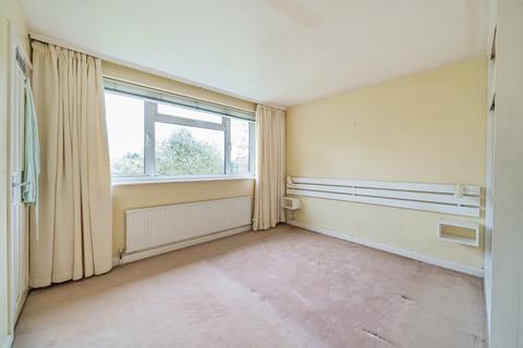 11 Cleveland Road, Worcester Park, KT4 7JQ