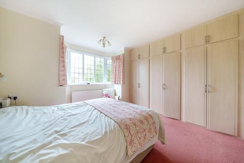 3 Delta Road, Worcester Park, KT4 7HP