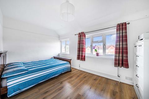 52 Lindsay Road, Worcester Park, KT4 8LE