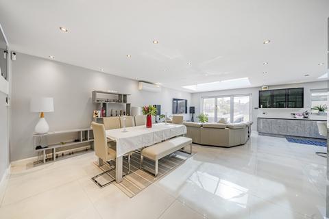 80 Cromwell Road, Worcester Park, KT4 7JR