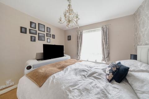 6 Handside Close, Worcester Park, KT4 8QG