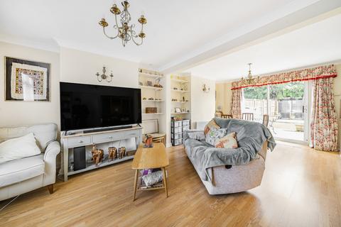 3 bedroom end of terrace house for sale, Idmiston Square, Worcester Park KT4