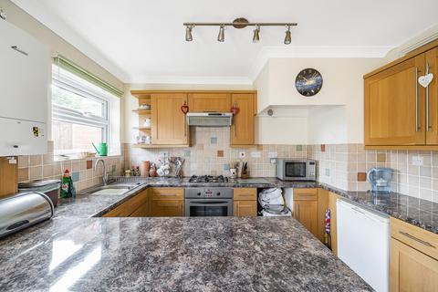 63 Idmiston Square, Worcester Park, KT4 7SX