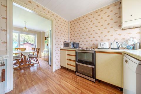 170 Colwell Drive, Witney, OX28 5NN