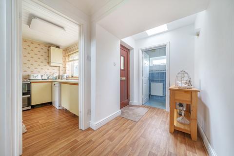 170 Colwell Drive, Witney, OX28 5NN