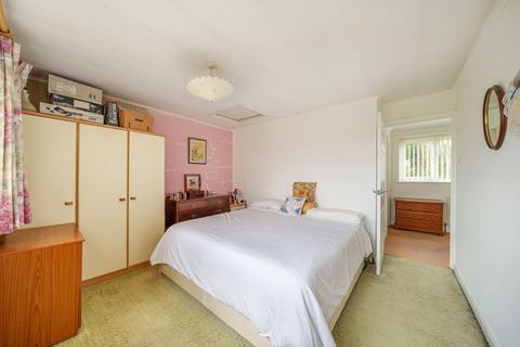 170 Colwell Drive, Witney, OX28 5NN