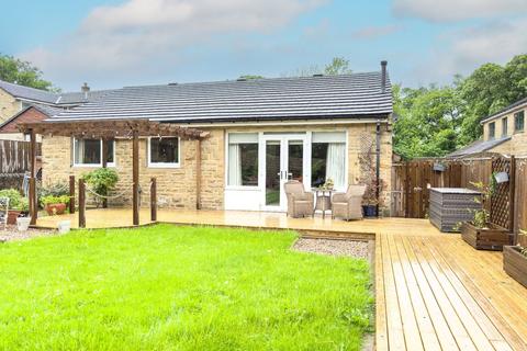 3 bedroom detached bungalow for sale, Brookfoot Lane, Southowram Bank, HX3 9SX