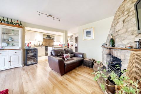5 Mount Pleasant, Witney, OX28 1JE