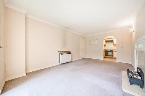 1 bedroom apartment for sale, Windrush Court, Oxfordshire OX28