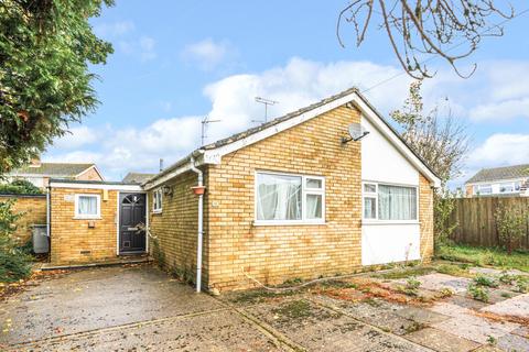 33 Blenheim Drive, Witney, OX28 5LN