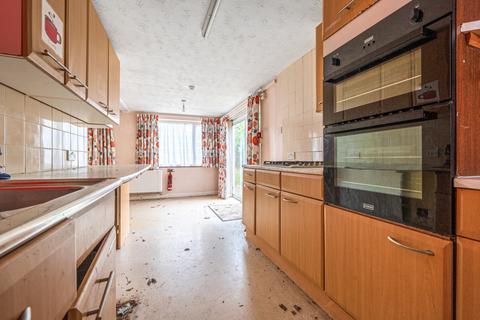 33 Blenheim Drive, Witney, OX28 5LN