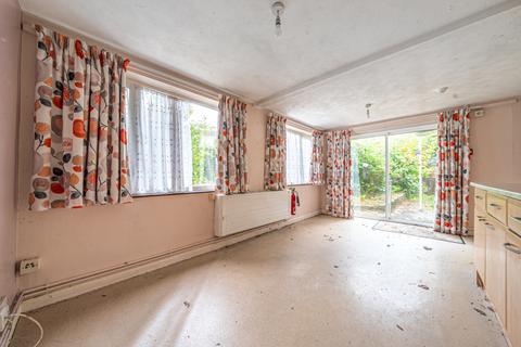 33 Blenheim Drive, Witney, OX28 5LN