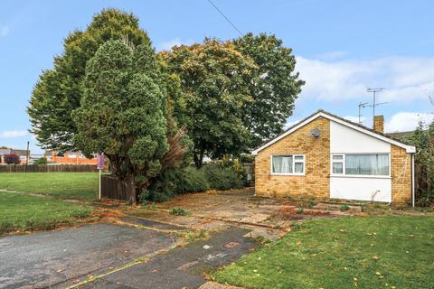 33 Blenheim Drive, Witney, OX28 5LN
