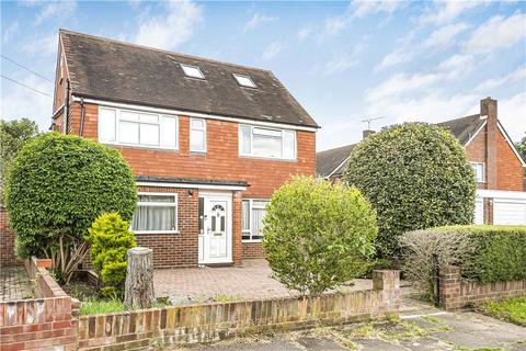 2 Furzewood, Sunbury-on-thames, TW16 6SJ